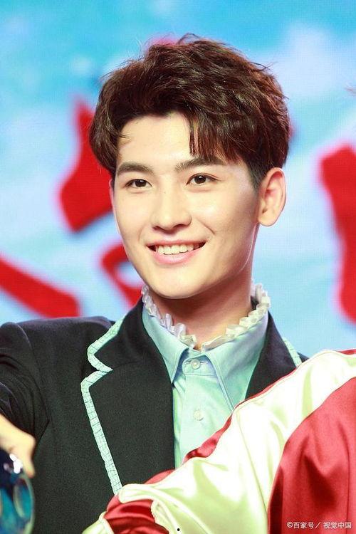 黄俊捷爆料最新,揭秘娱乐圈最新劲爆事件